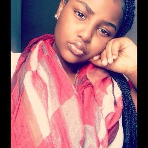 Meet your Posher, Meyana